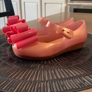 Mini Melissa large bow peep toe
